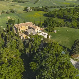 Agriturismo Cretaiole Farm stay